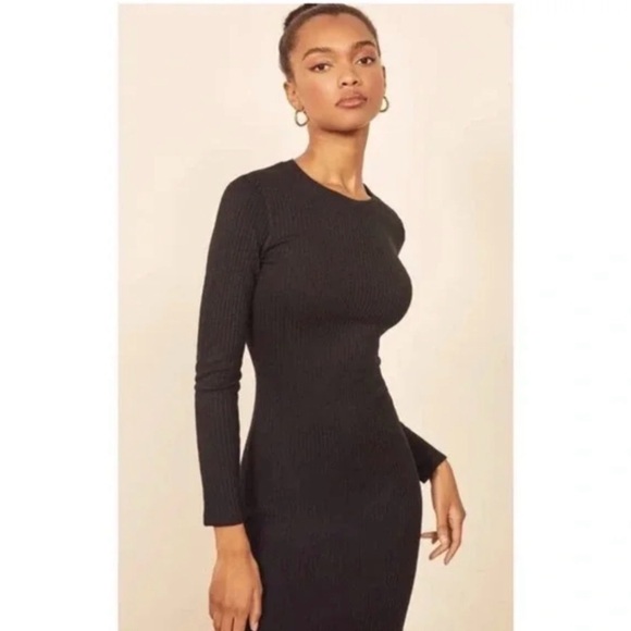 Reformation Dresses & Skirts - Reformation Black ribbed Long Sleeve Dress